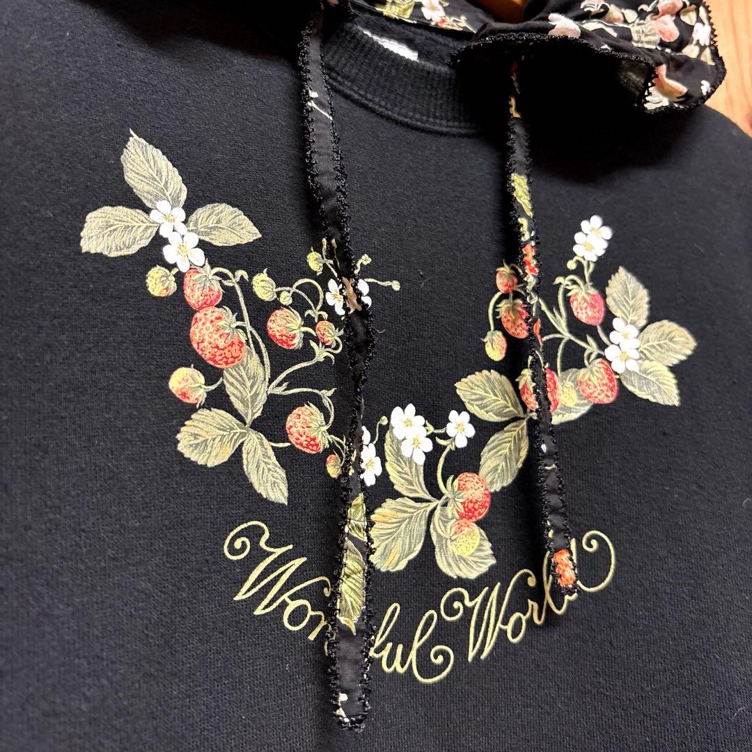 ワンダフルワールド カネコイサオ イチゴ柄 スウェット ローンフード