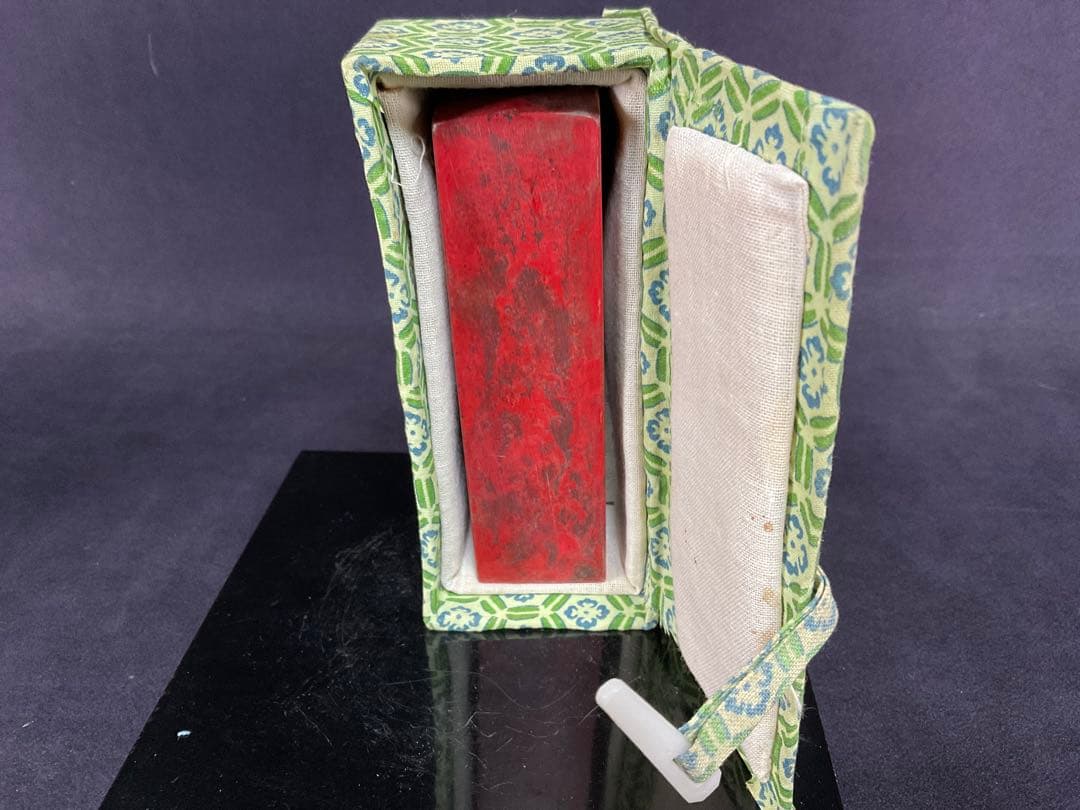 中国 玉 鶏血石 彫刻 印材 良い色です。お宝だとおもます。 - メルカリ