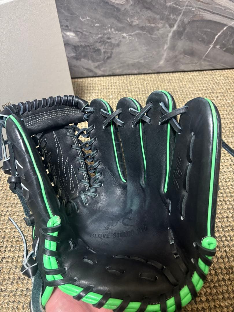 トモ 値引きは金額提示様専用RYU 5周年限定グローブ - メルカリ