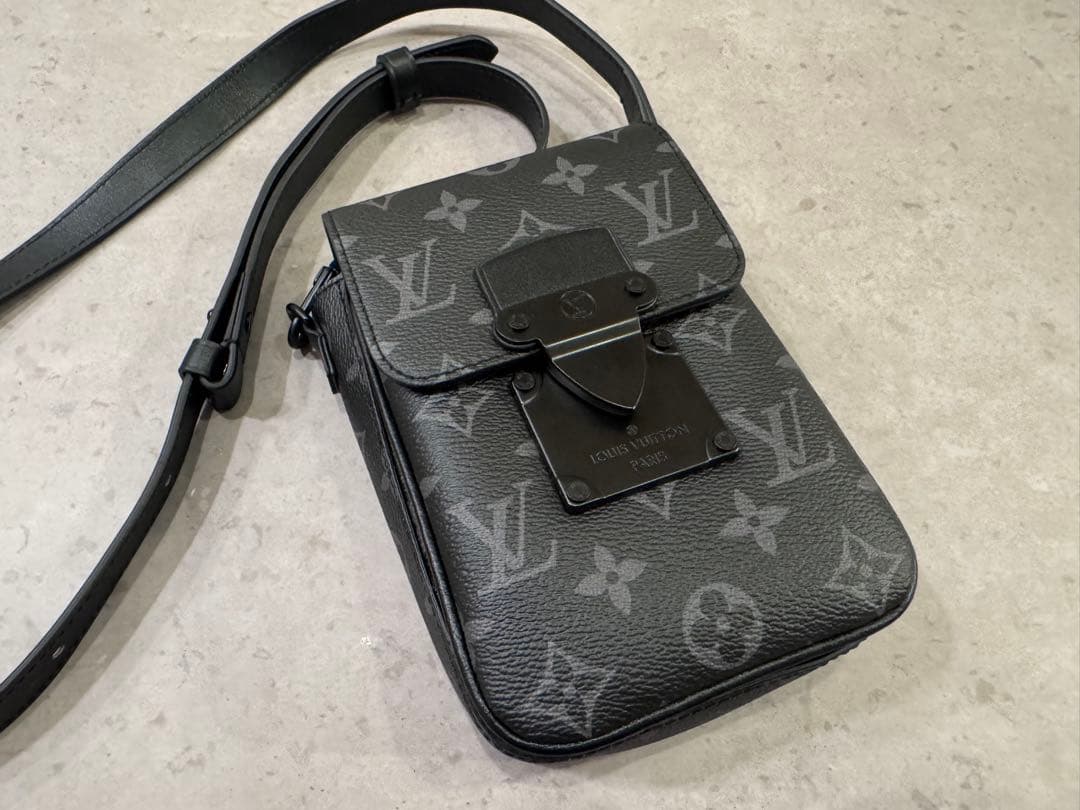 LOUIS VUITTON Sロック ヴェルティカル・ウェアラブル ウォレット ルイヴィトン Sロック ヴェルティカル・ウェアラブル ウォレット