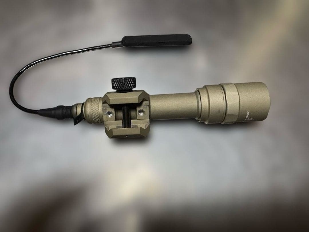 実物 中古 SUREFIRE M600DF Tan FDE スカウトライト - メルカリ
