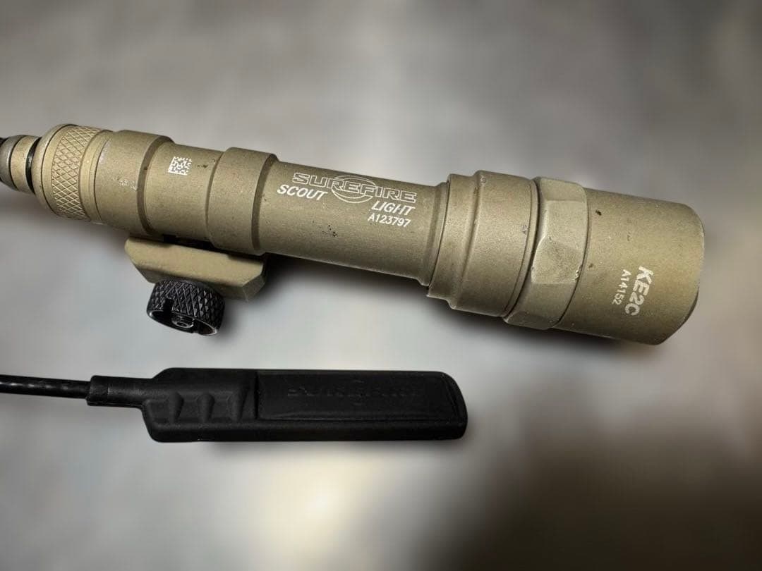 実物 中古 SUREFIRE M600DF Tan FDE スカウトライト - メルカリ