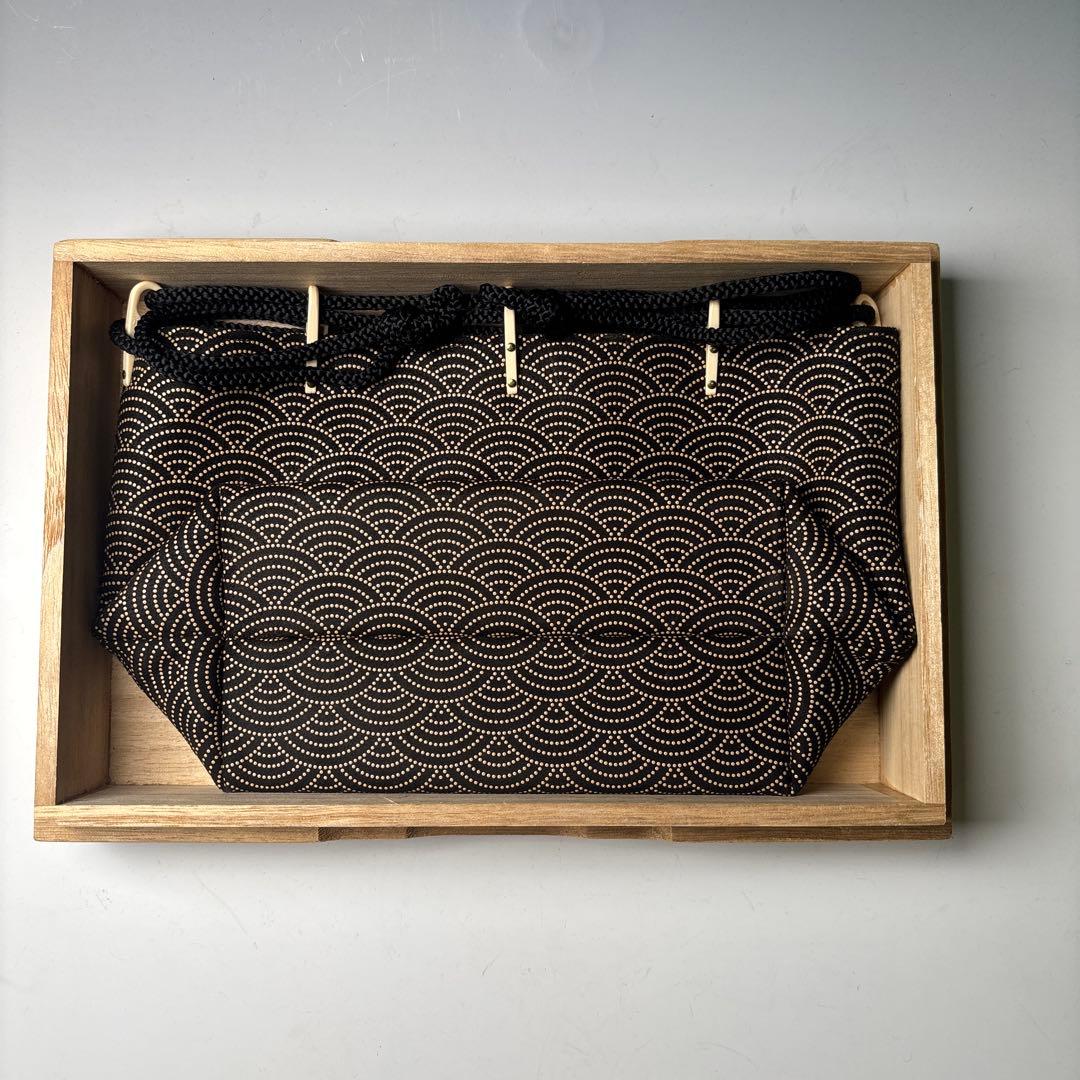 印傳屋 巾着袋 信玄袋 鶴銀杏と青海波文 甲州印伝 鹿