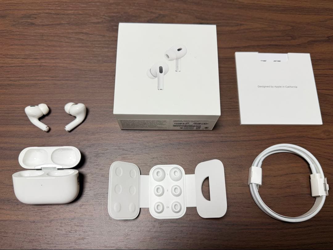 ゆ*う様 【正規品】AirPods Pro 第2世代　両イヤホン・ケース完備　訳 Apple アップル 純正 AirPods Pro 第2世代 USB-C エアポッズプロ2