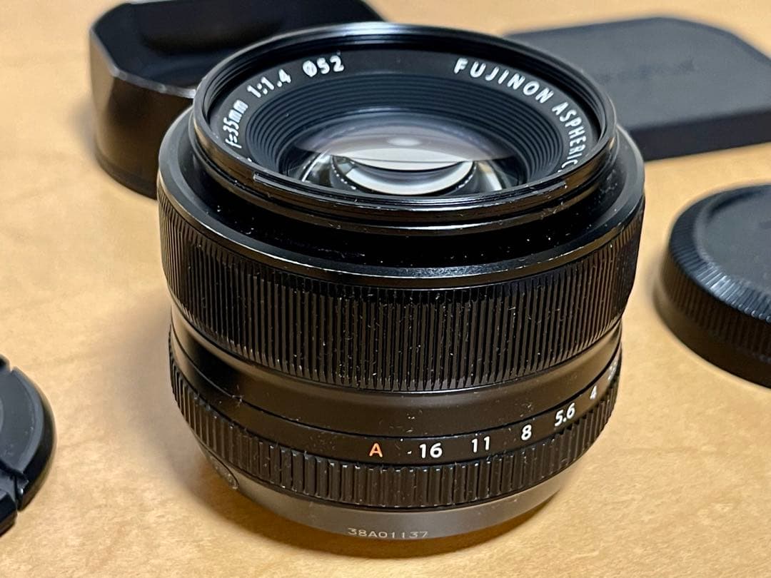 FUJIFILM 富士フイルム XF35mm F1.4 R Amazon.com : Fujinon XF35mmF1.4 R (International Version) : Camera