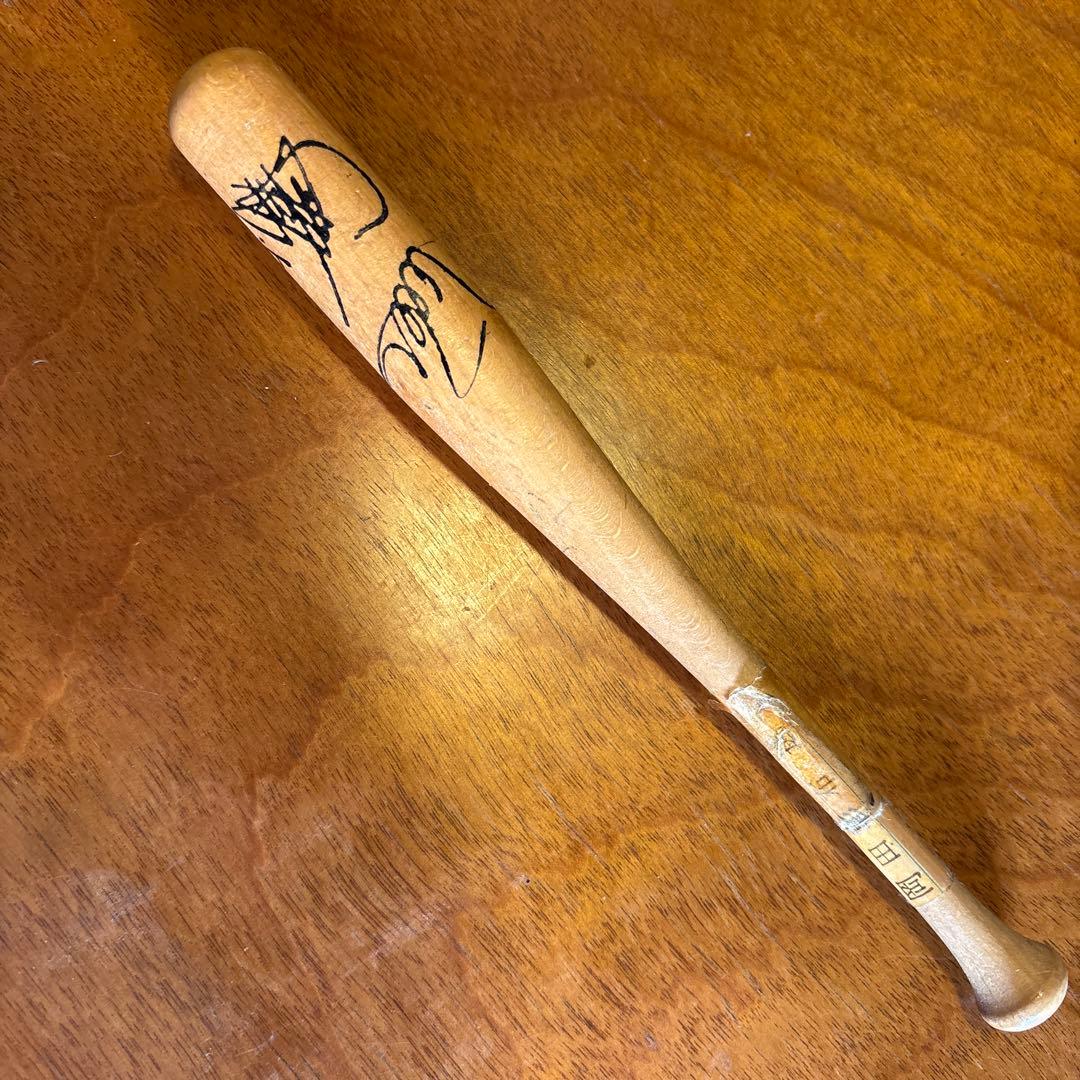 岡田彰布選手 阪神 木製バット サイン入り 約20cm プロ野球チップス