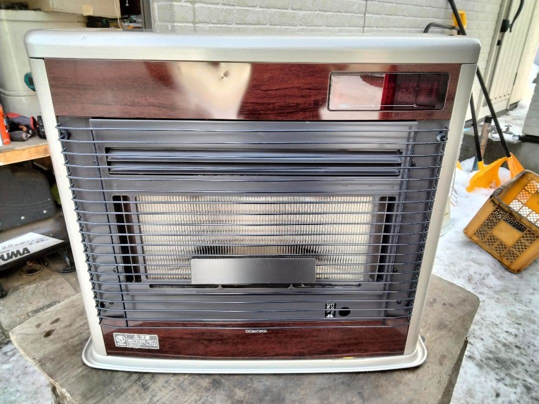 札幌発引き取り及び近郊配達限定出品コロナFF床暖対応石油ストーブ2013