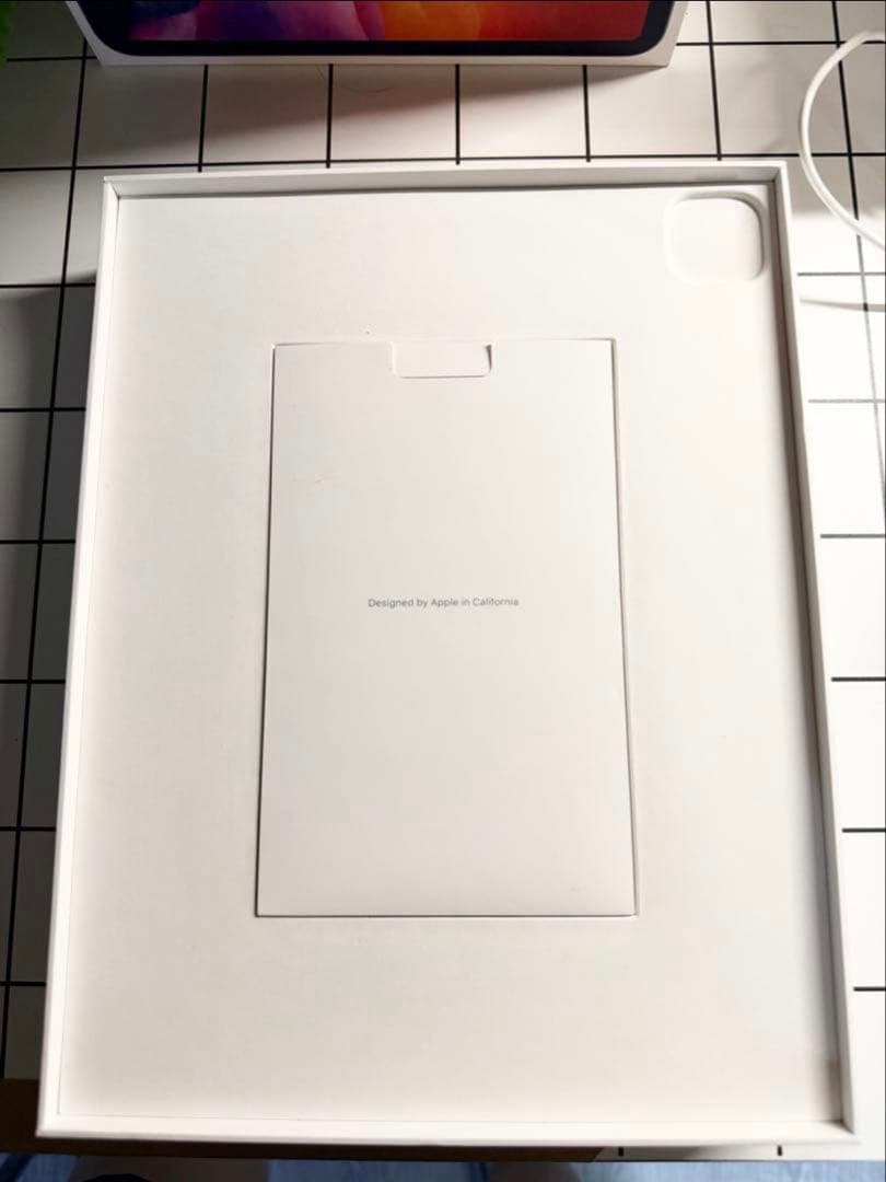【超美品】iPad Pro 12.9in(第4世代) スペースグレー 256GB