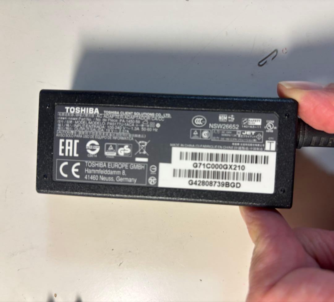 Dynabook T75 i7/8GB フルHD Office付 現状渡し