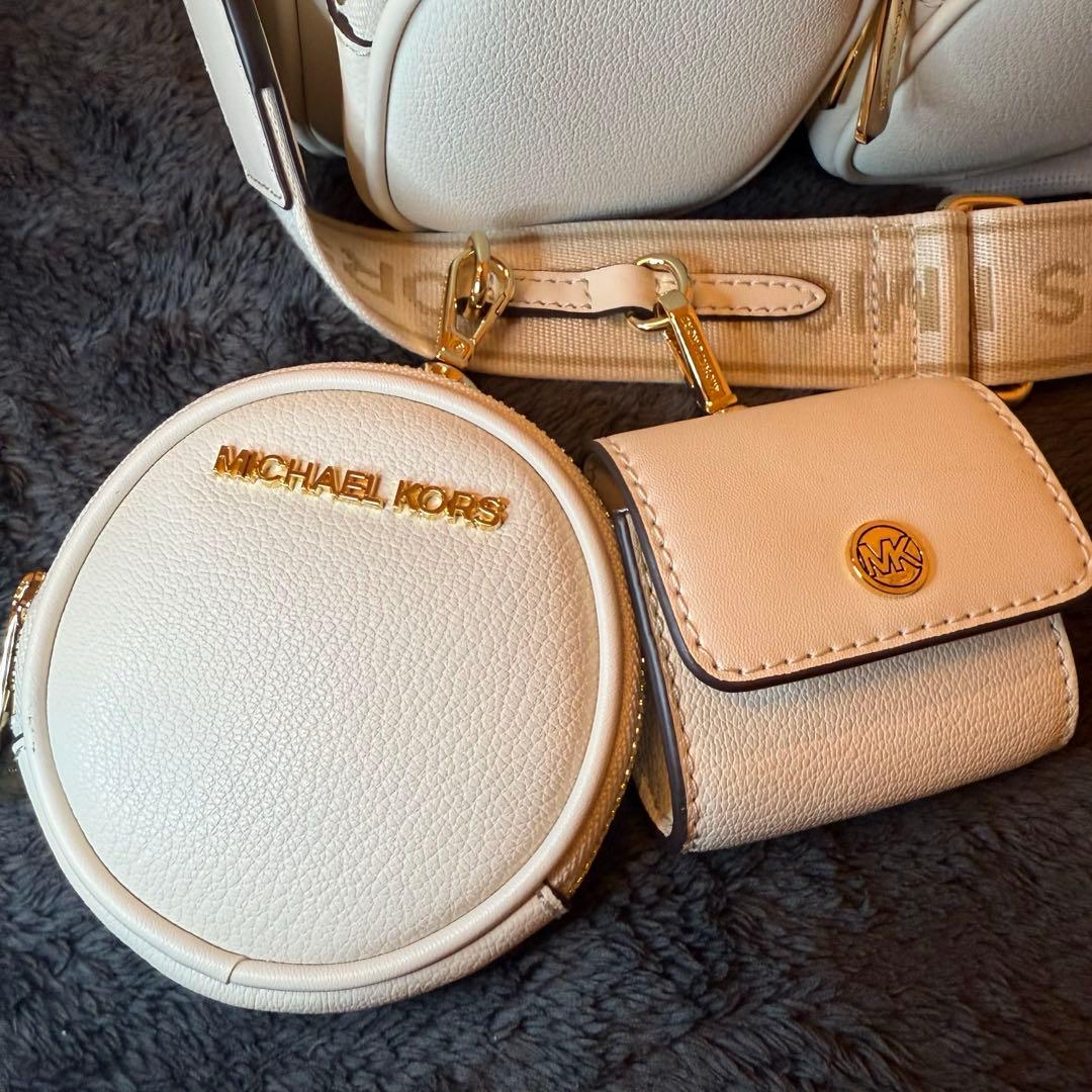 ☆かことの心様専用 美品 MICHEAL KORS クロスボディバッグ 付属品