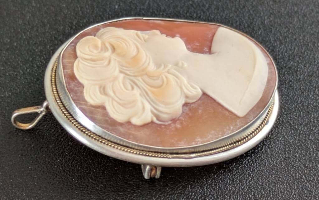 800刻印 カメオブローチ SILVER/PAT.P K18 カメオイヤリング - メルカリ