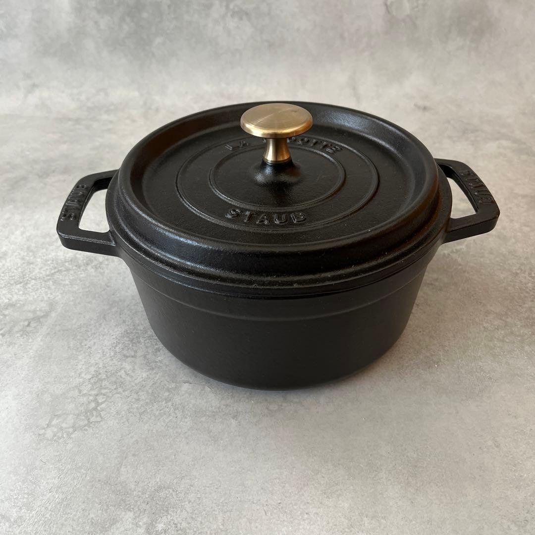 美品 STAUB LA COCOTTE 18㎝ ストウブ ピコココットラウンド 楽天市場】【正規品】STAUB（ストウブ）ピコ・ココット ラウンド[18cm