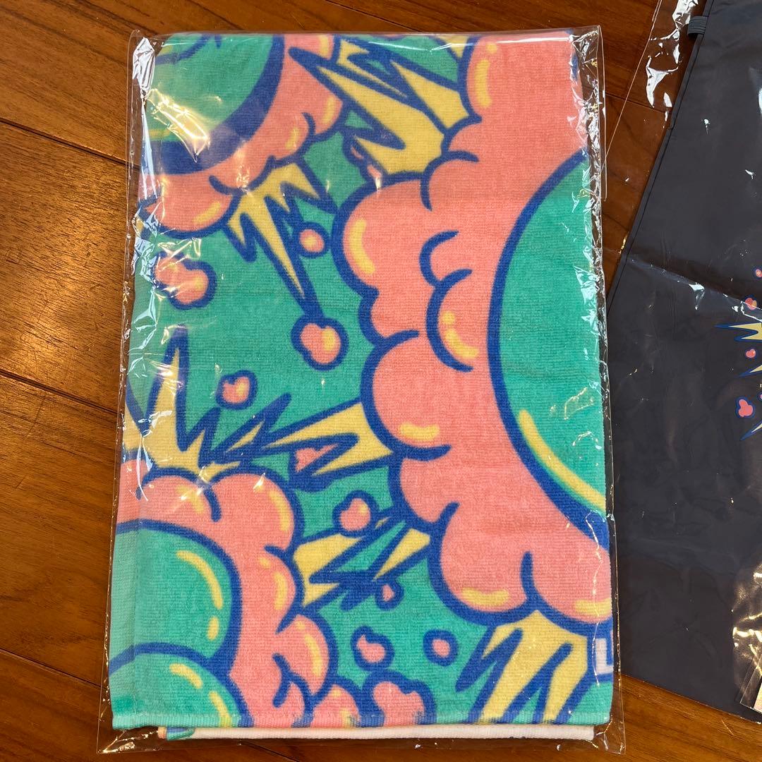 完売 GLAY LAWSON Special Live グッズ セット - メルカリ