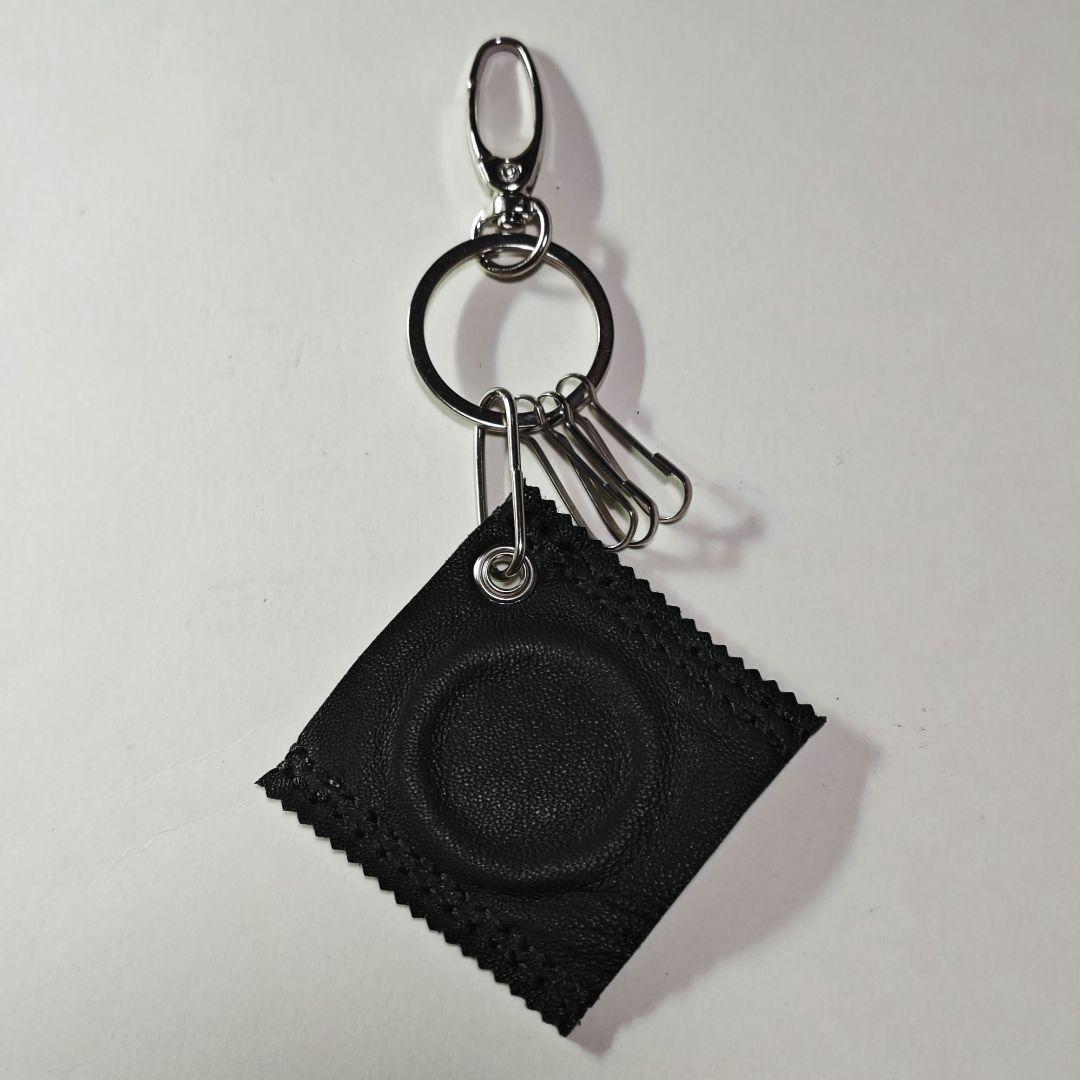 コンドームキーホルダー キーリング 本革 ブラック 3333 - メルカリ