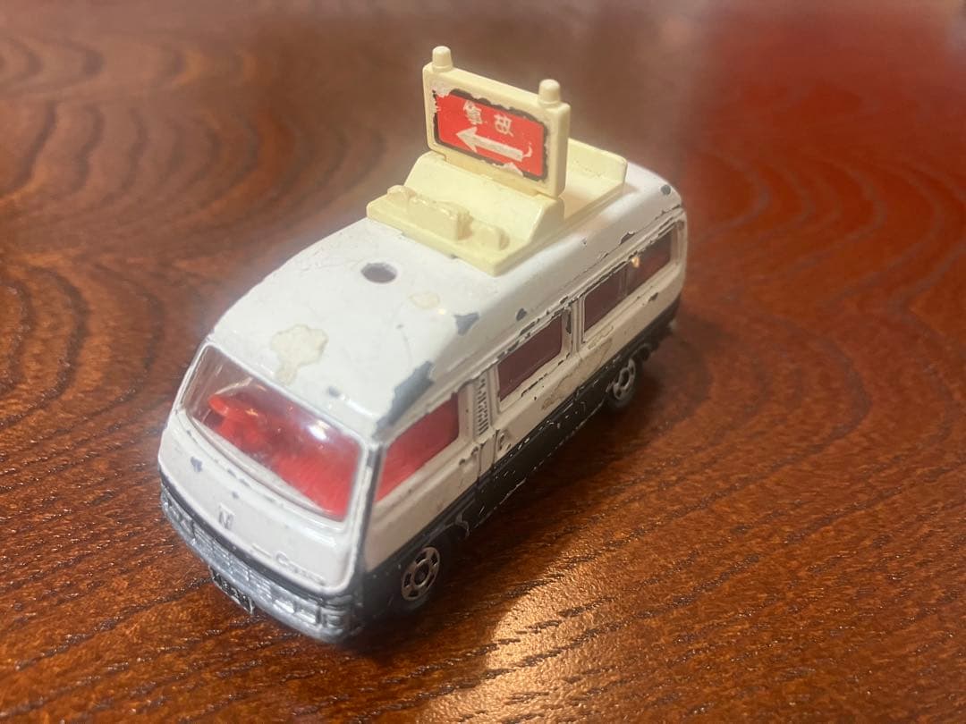 まとめ売り・レアトミカあり】33台セット ＆ 4段パーキング収納ケース