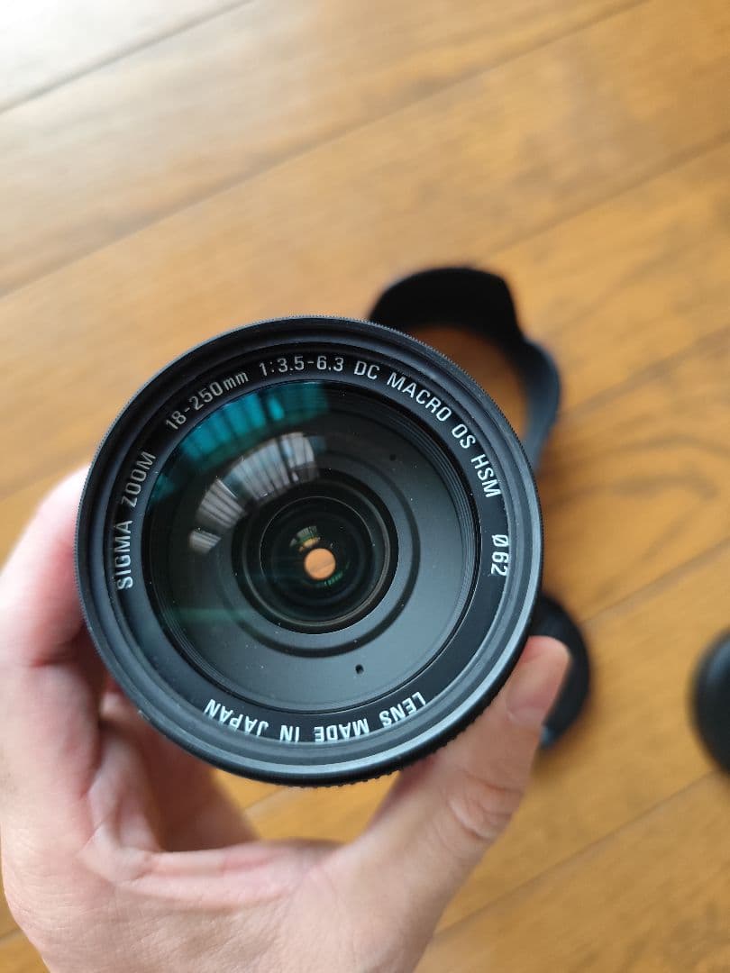 シグマ　18-250mm F3.5-6.3 DC MACRO　キヤノン
