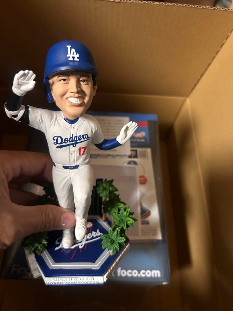 ローソン限定 ドジャース 大谷 メジャー 17 ボブルヘッド フィギュア