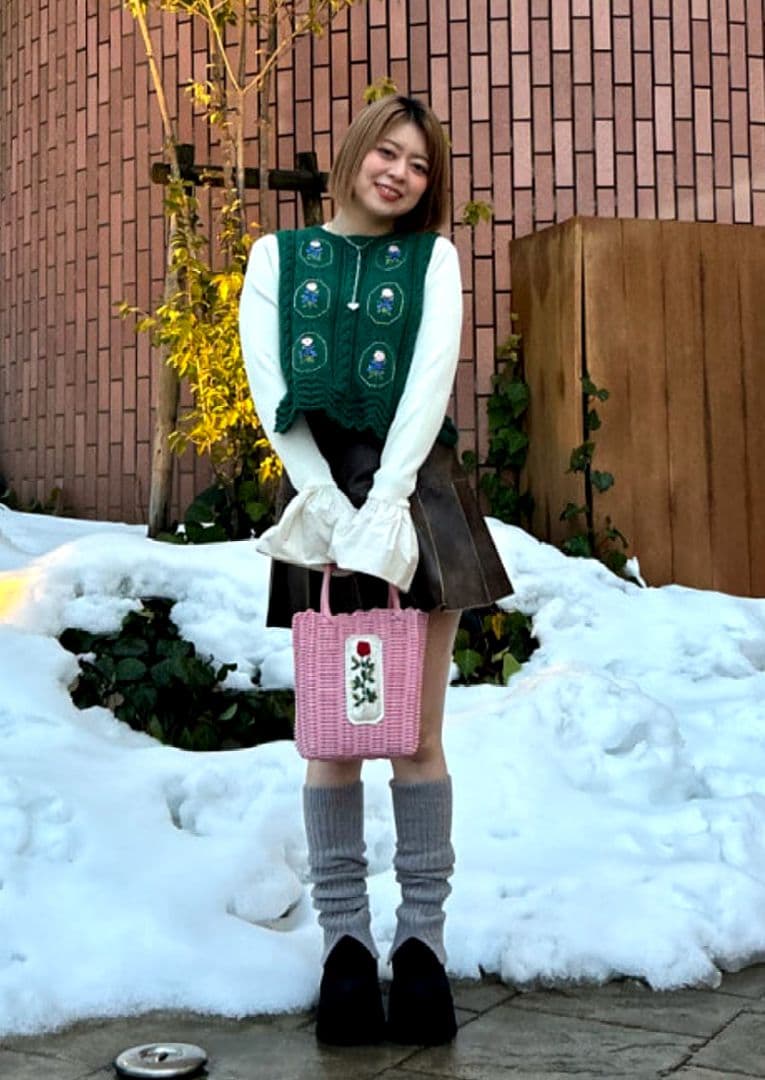 新品タグ付き】ルルメリー × ビームス 手刺繍のかごバッグ (小) - メルカリ