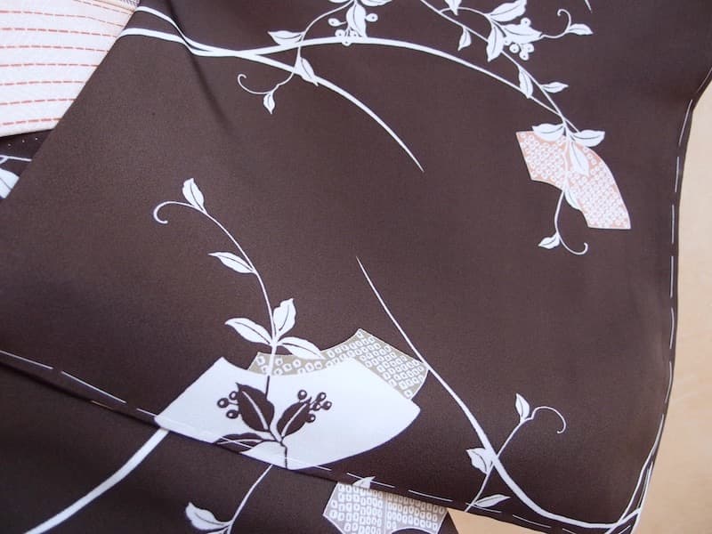 未使用 染め小紋（流れるような蔓葉文）裄68 正絹美品