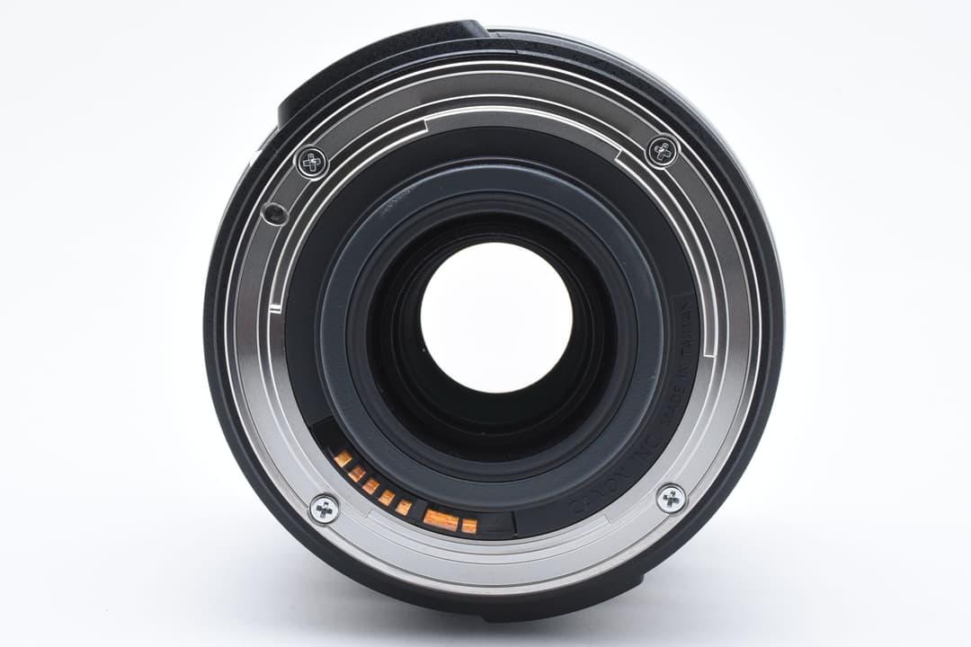 美品 Canon EF-S 18-200mm F3.5-5.6 IS #8412