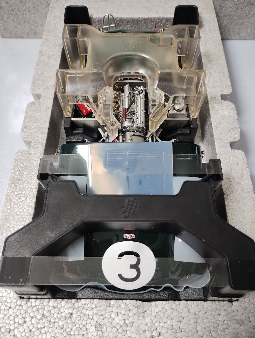 Exoto XS Jaguar D-Type 1/18 #3 - メルカリ