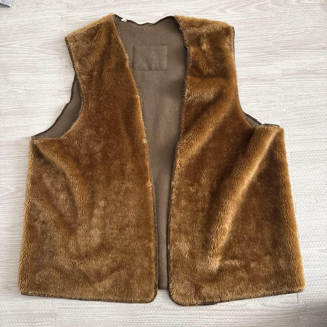 Barbour ブラウンファーベスト - メルカリ