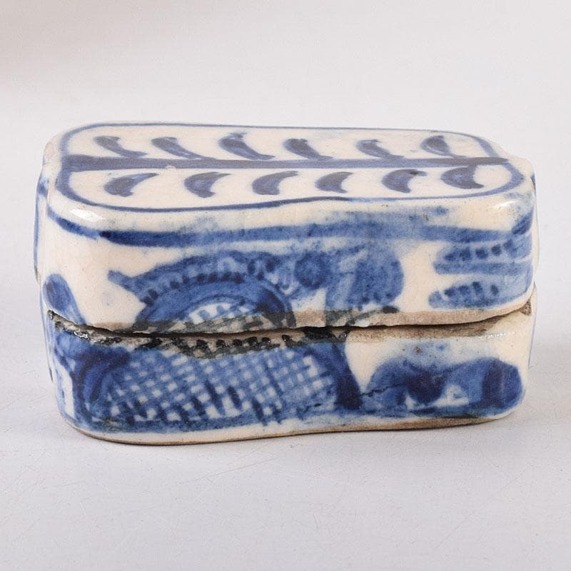 中国 成化年製款 青花 蓋物 時代箱 V 8094 - メルカリ