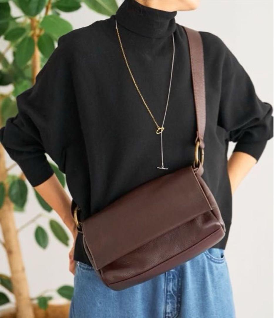 BEARDSLEYビアズリーショルダーバッグボディバッグ12月購入1回のみ使用茶 BEARDSLEY（ビアズリー） ショルダーバッグ バッグ 「本革」ドット