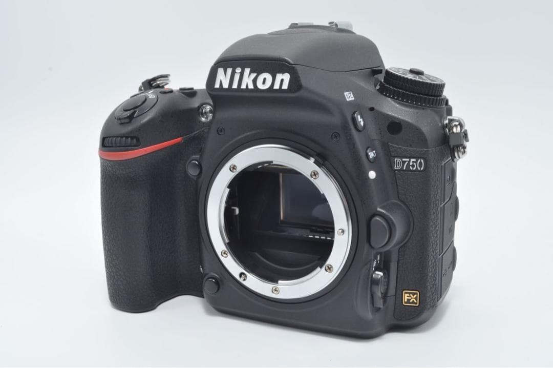 ショット数2470回！ 超美品 Nikon ニコン D750 付属品完備！ 箱付