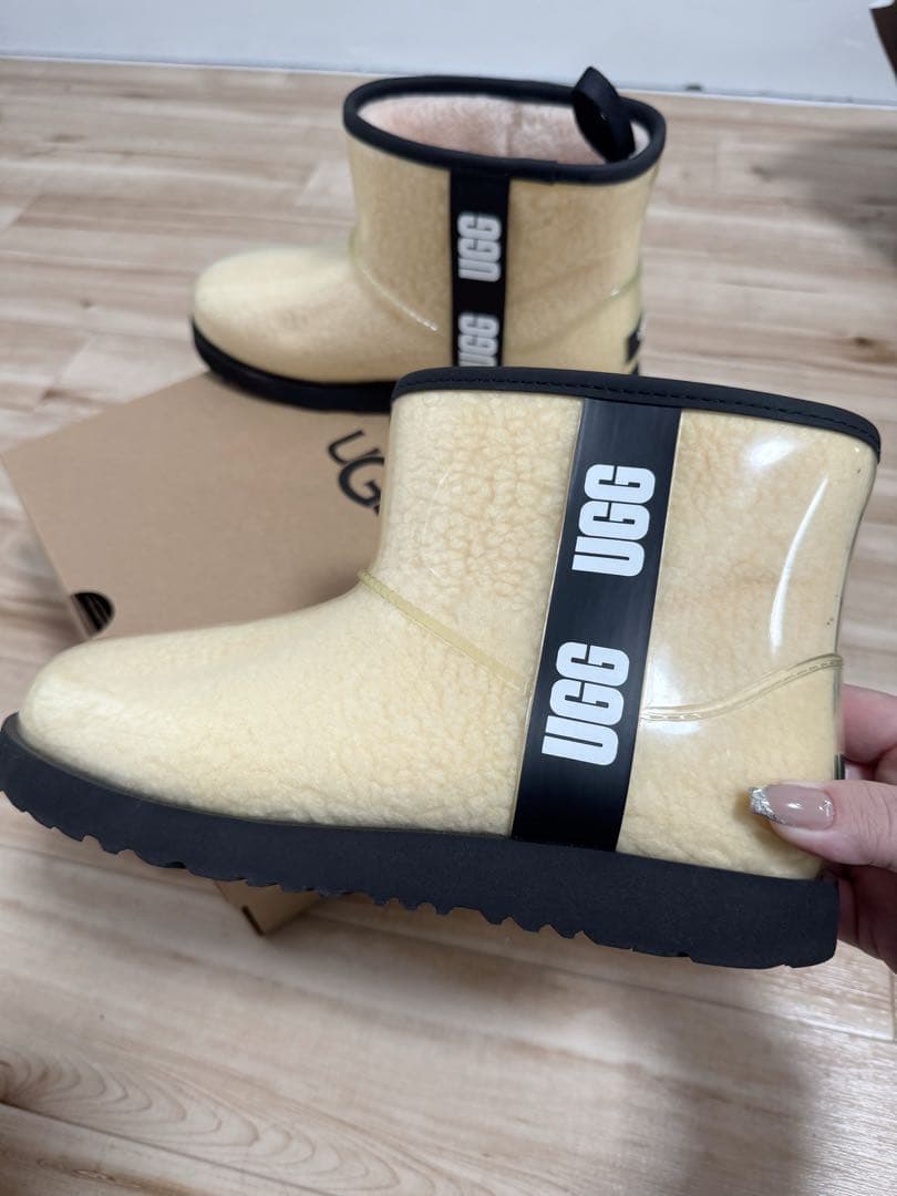 UGG ムートンブーツ　レインブーツ　ベージュ　24.5cm