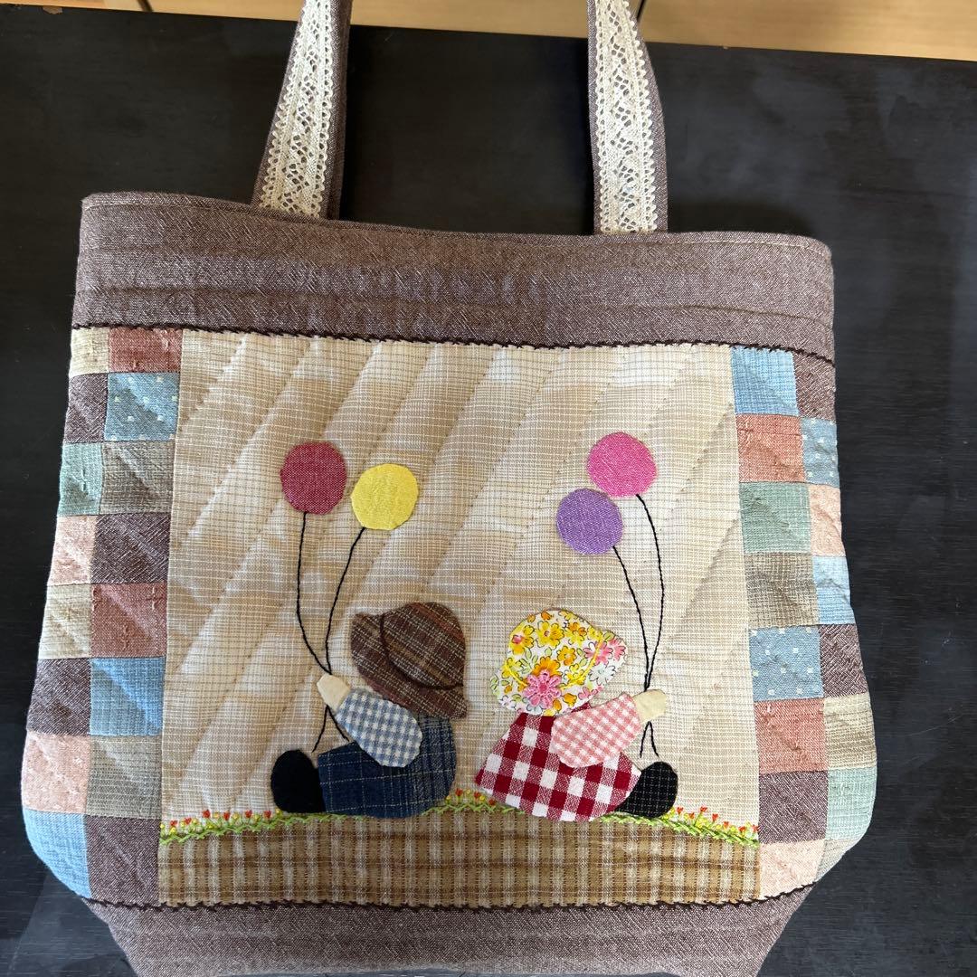 ハンドメイドパッチワークバッグ スーちゃん - メルカリ