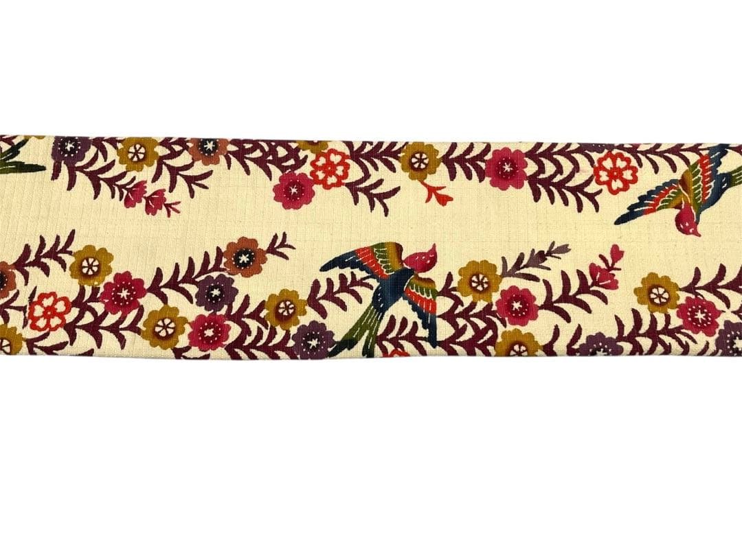 枝垂れ桜と鳥の紅型調型染め名古屋帯◇生成り色 未使用