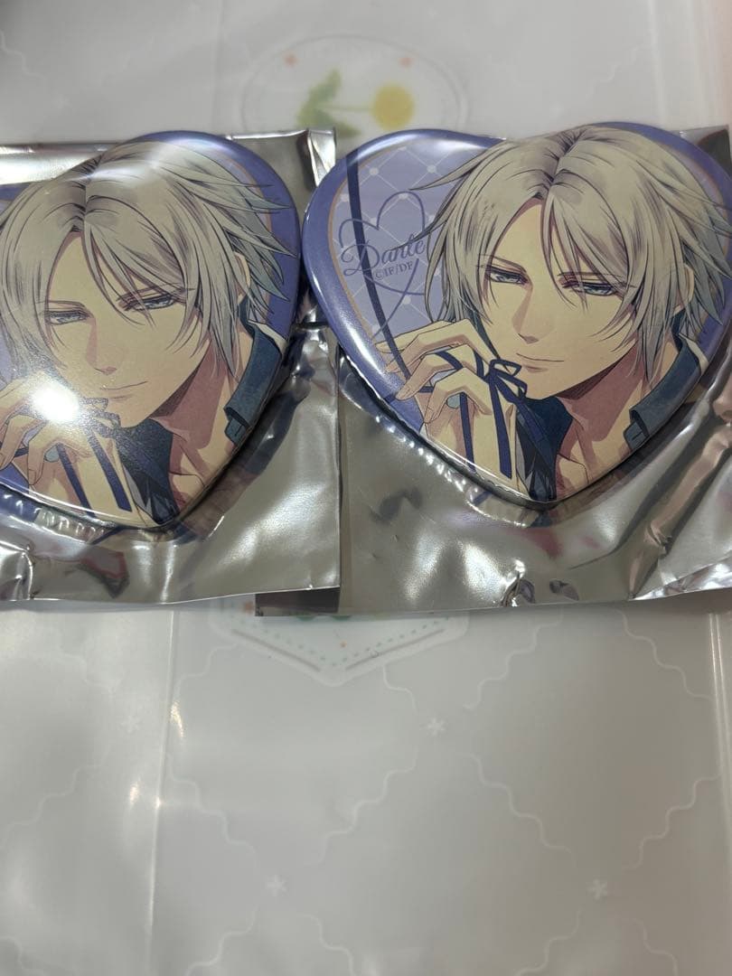 ピオフィオーレの晩鐘 ピオフィ ハート缶バッジ ステラワース ダンテ