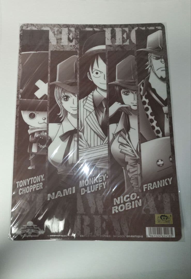 希少 レア ワンピース 麦わらストア限定 メタル下敷き - メルカリ