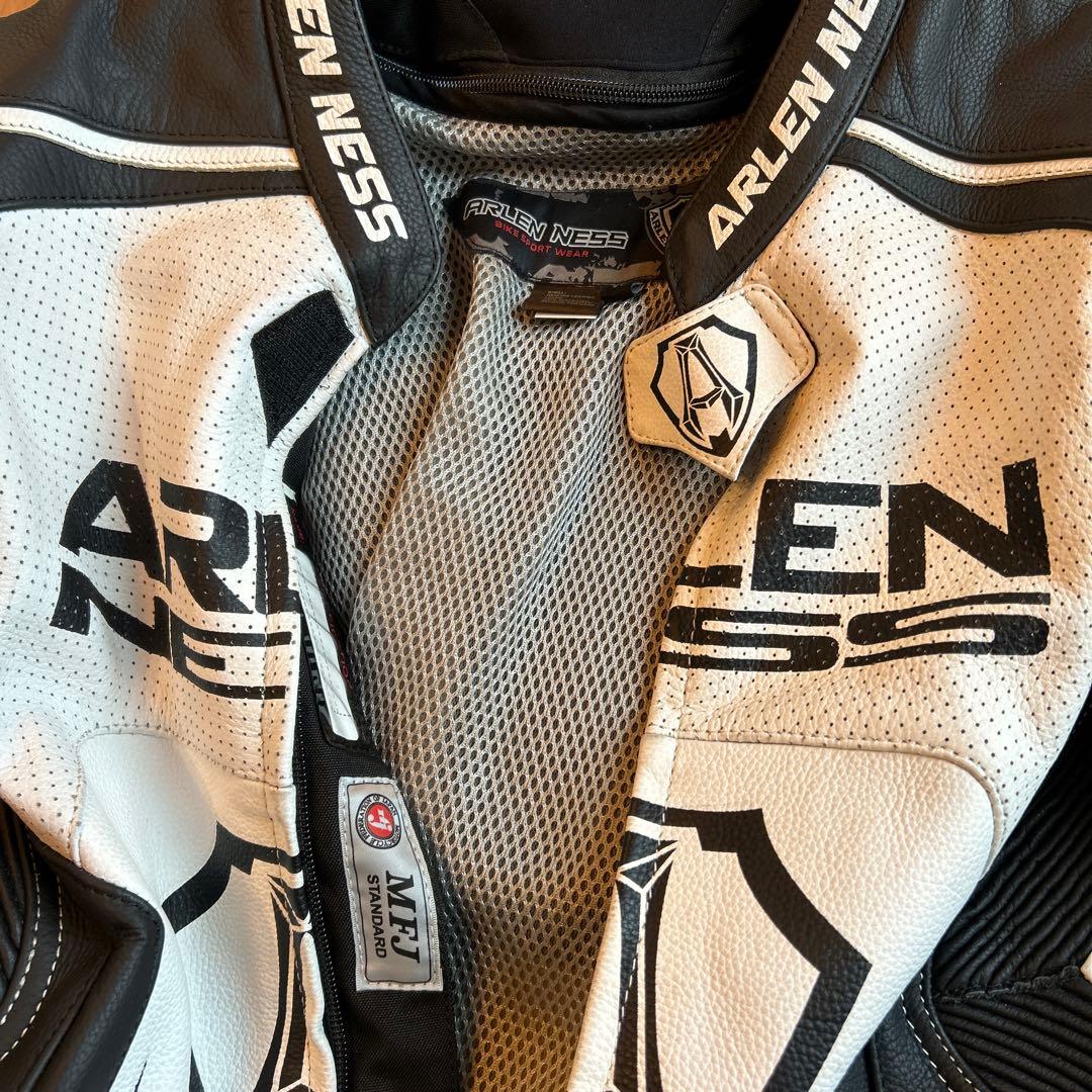 最終値下げ アレンネス 革ツナギ レーシングスーツ 黒白 サイズ54