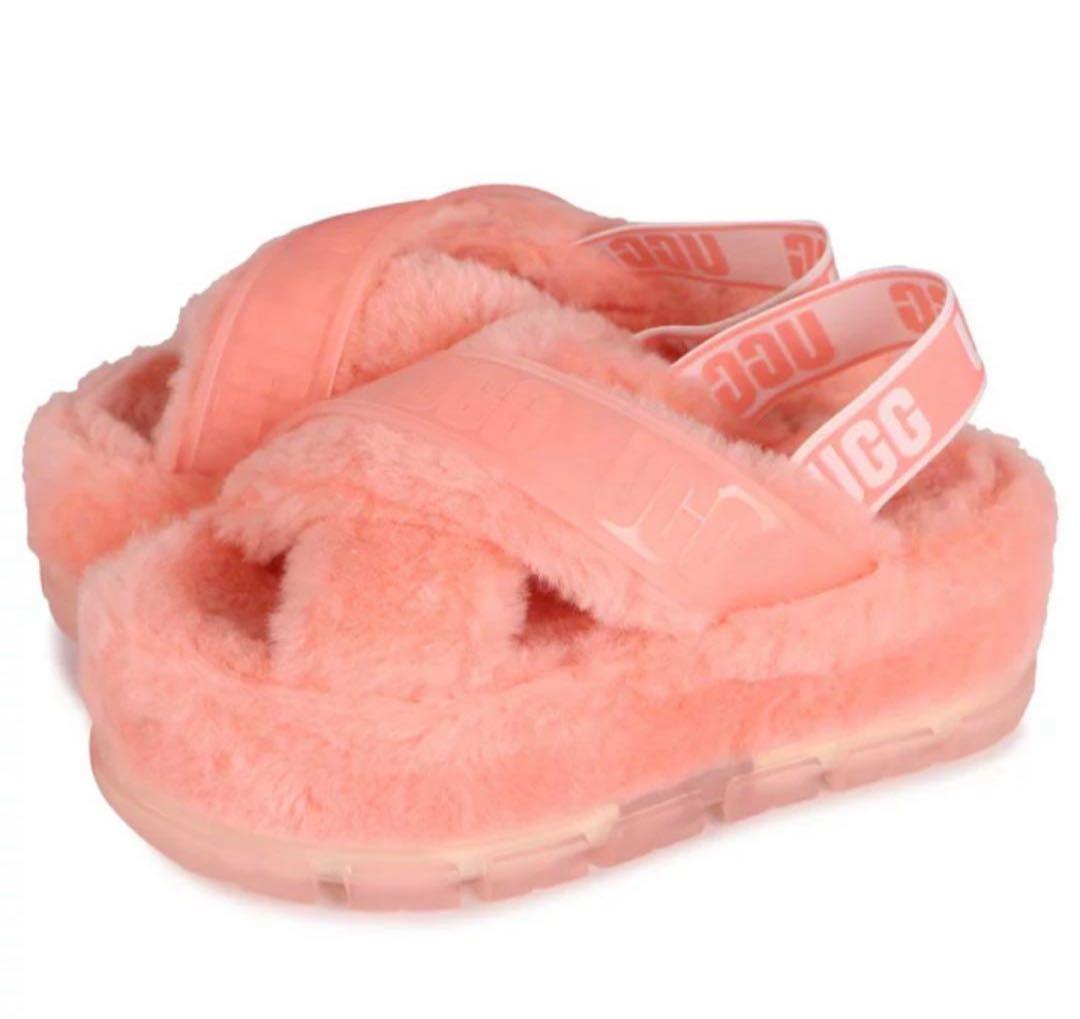 UGG FUZZITA CLEAR ピンク 厚底 ファーサンダル - メルカリ