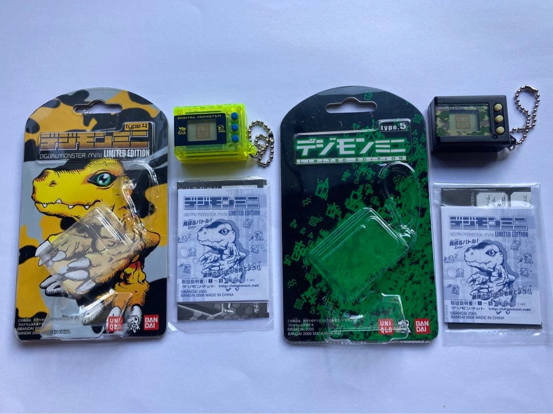 デジモンミニ type.4とtype.5のセット ユニクロコラボ - メルカリ