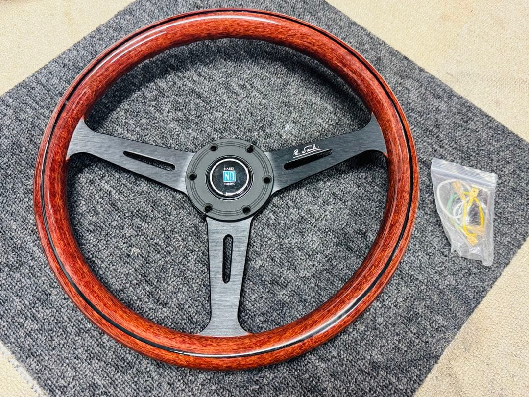 ナルディクラシック ウッドステアリング 14インチ ナルディ(NARDI)クラシックウッドステアリング 14インチ - メルカリ
