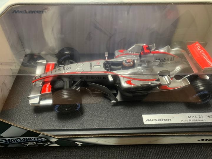 F1 キミ ライコネン マクラーレン MP4-21 1/18 フィギュア
