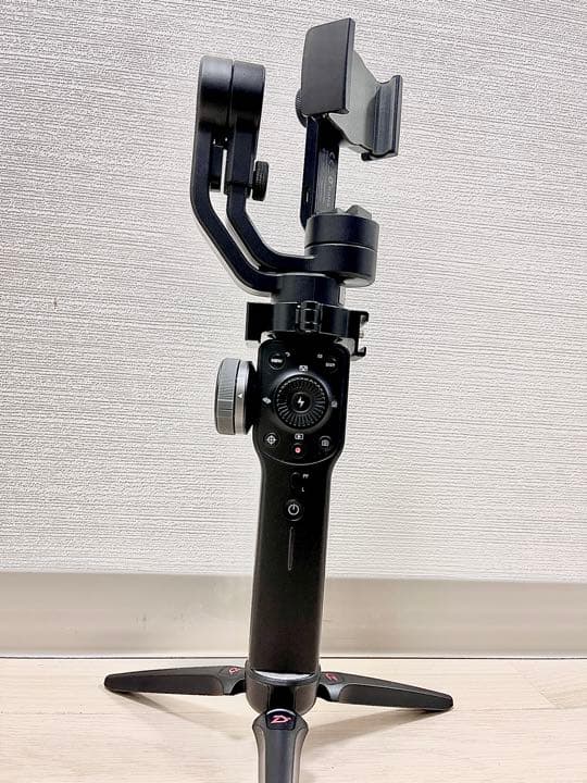 ZHIYUN Smooth 4 ジンバル スタビライザー 3軸 スマホ Amazon.co.jp: Zhiyun Smooth 4 3軸 スマートフォンジンバル