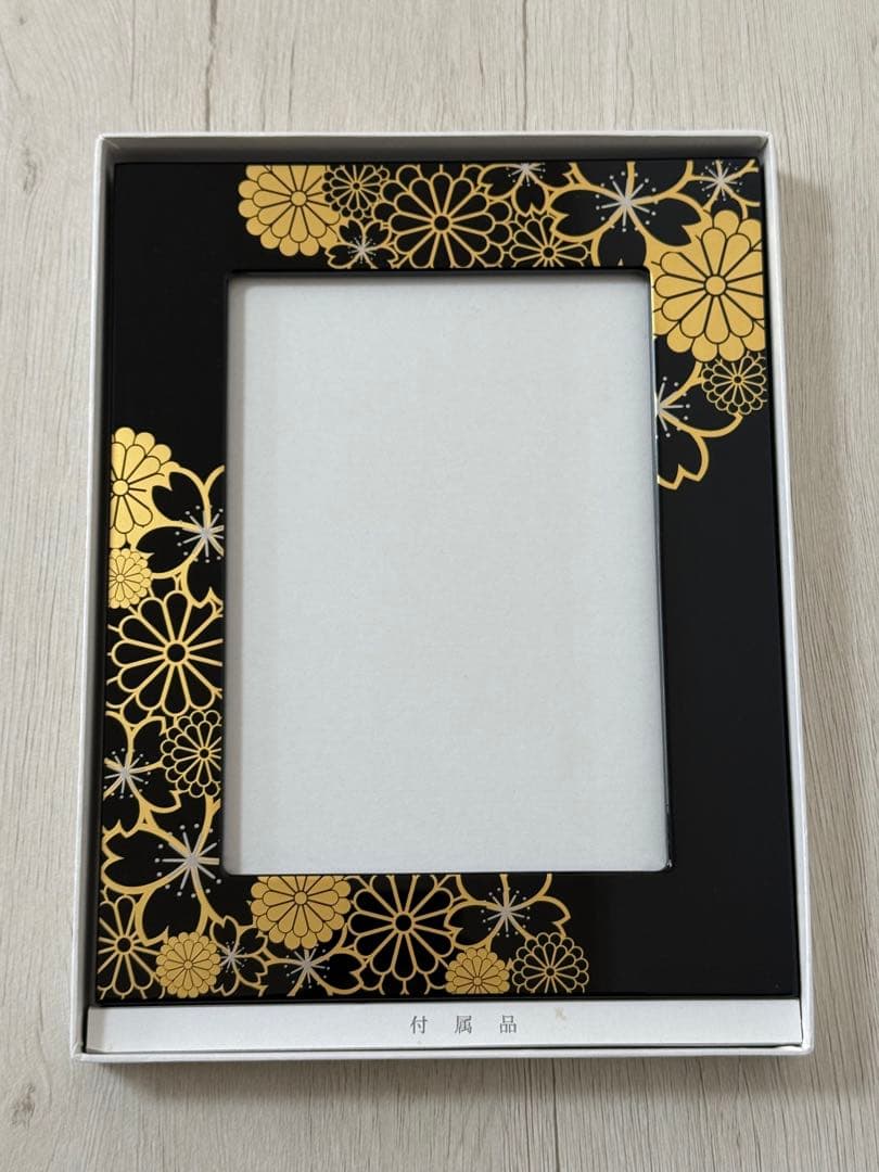 美品 山田平安堂 フォトフレーム 宮内庁御用達 宮内庁御用達 漆器 山田平安堂】フォトフレーム／フォトスタンド写真立