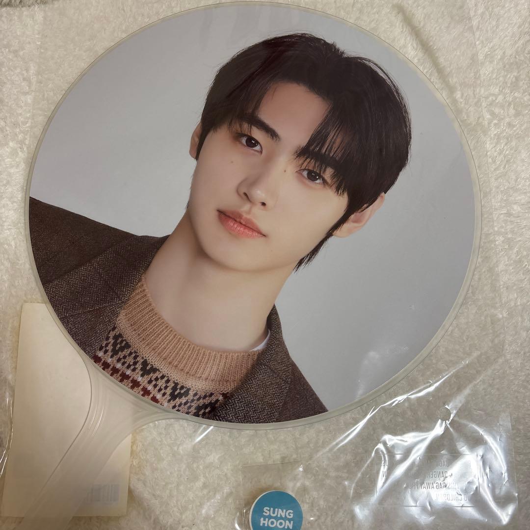 enhypen ソンフン うちわ en-connect - メルカリ