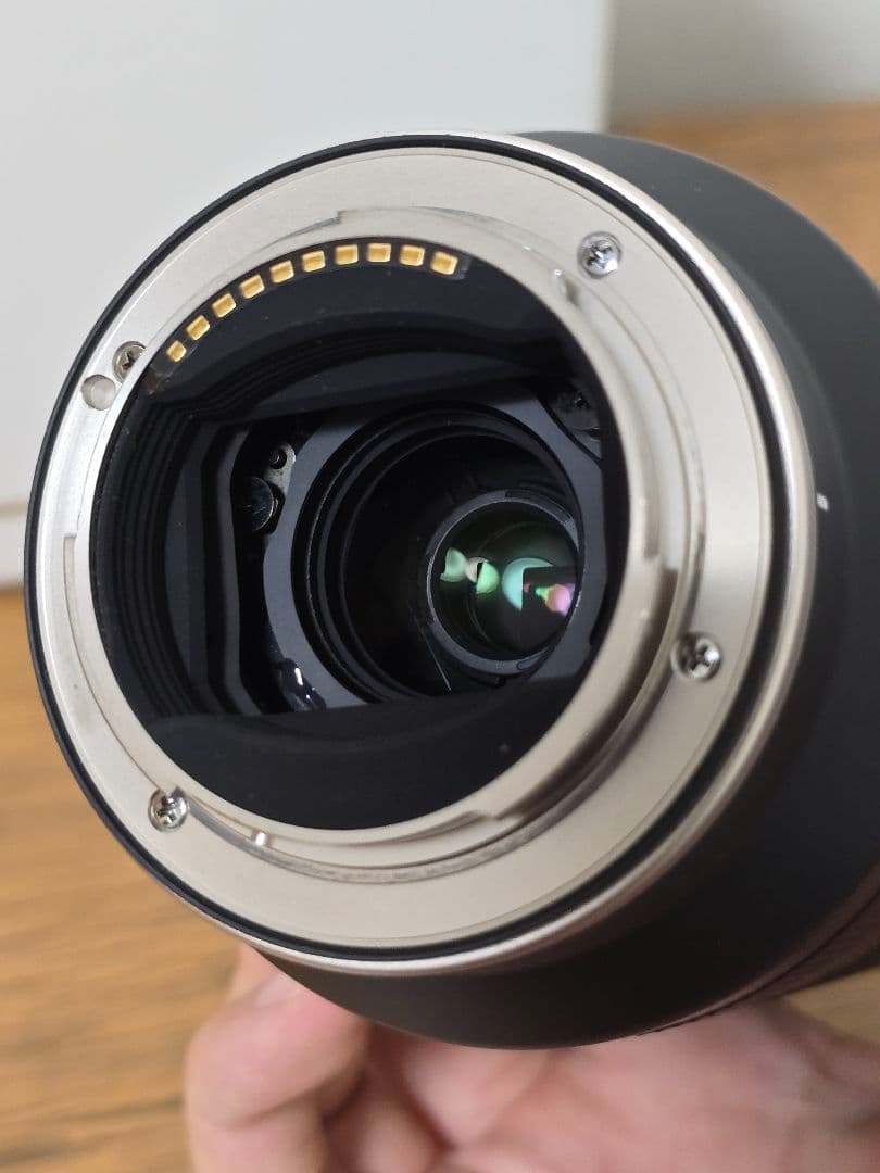 TAMRON タムロン 70-300mm F/4.5-6.3　Eマウント