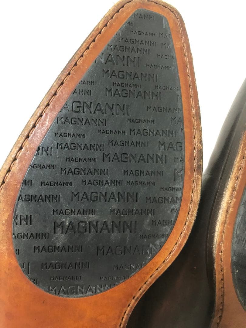 MAGNANNI 13232 オパンケ レザーホールカットドレスシューズ - メルカリ