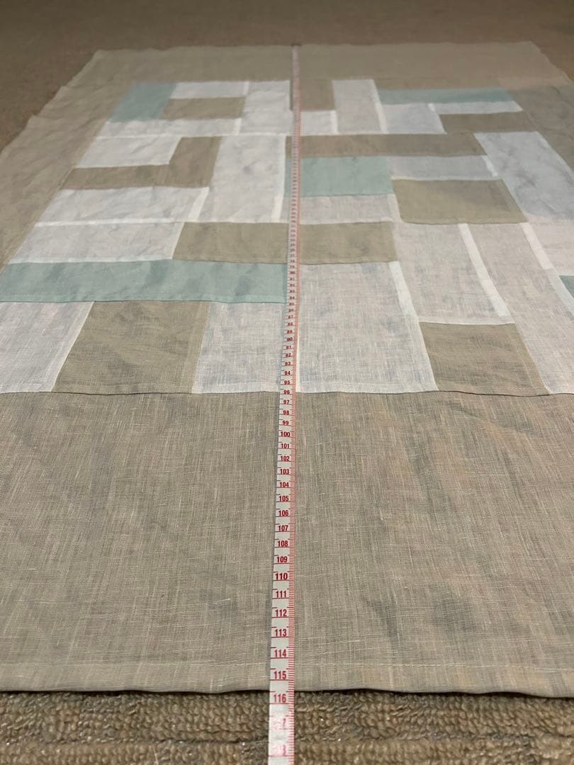 「かすみページです！！！」生成色とオフとペパーミントのポジャギ