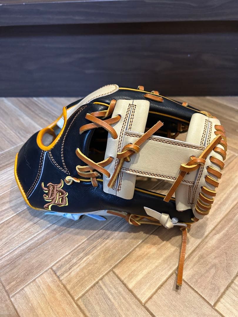 《最終値下げ》和牛JBオーダグローブ　硬式用