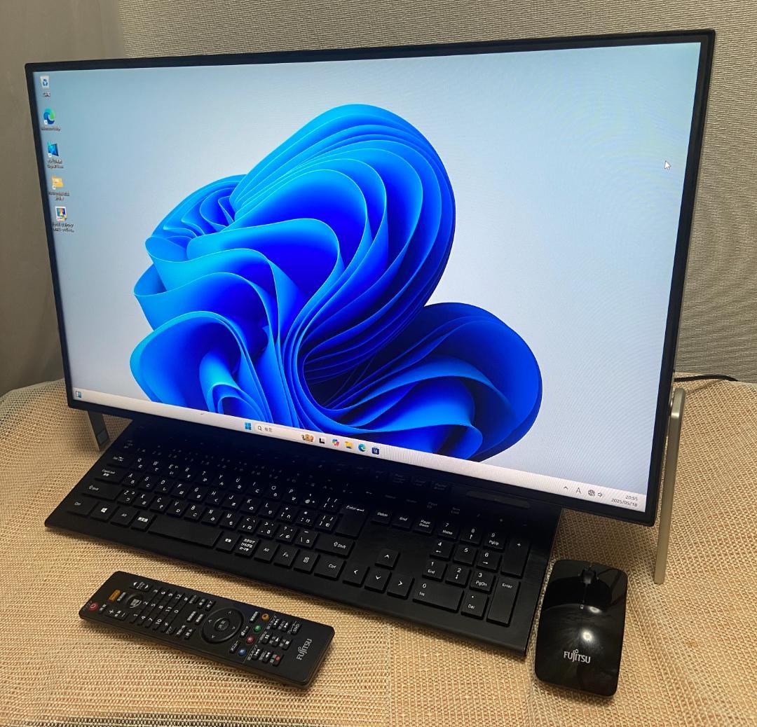 くーみー★ ESPRIMO FMVF77B3B Amazon.co.jp: FMVF77B3B [ESPRIMO FH77/B3 ブラック] : パソコン