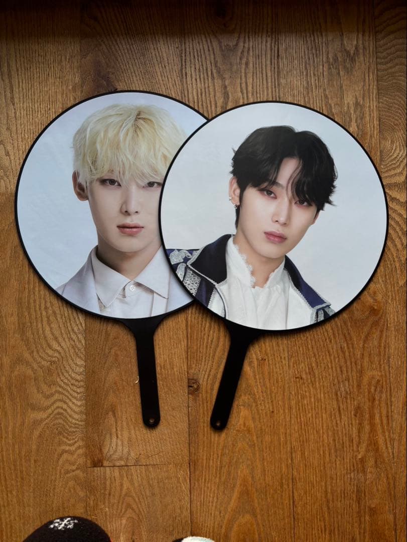 ENHYPEN ソヌ うちわ2枚セット - メルカリ