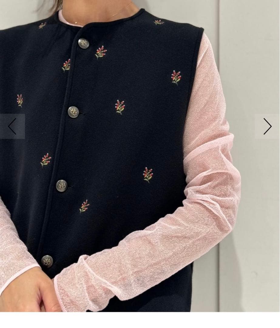 CABaN コットンカシミヤフラワーエンブロイダリークルーネックベスト M