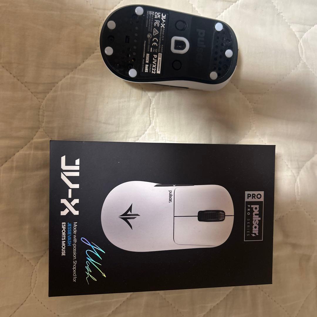 【ほぼ未使用】Pulsar Proseries JV-Xホワイト マウス 本体 ゲーミングマウス Pro Series JV-X ホワイト PJVX22 [光学式 /有線